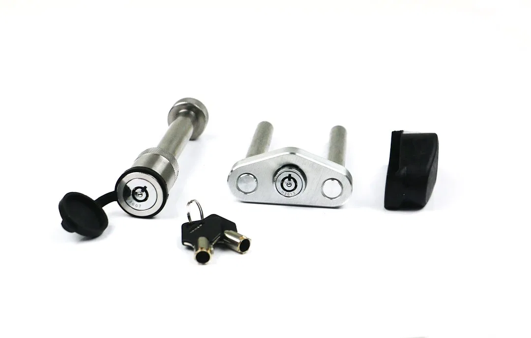 WS06 – WEIGH SAFE Trailer Hitch Pin, For Use With Weigh Safe Dual Ball Mounts Locking Dual Pin Assembly And Hitch Pin...